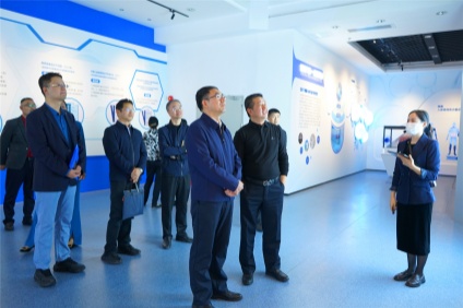 2024年1月，昭通市人民当局副市长赖志鸿一行光临拉霸LABA360|官方网站生物调研领导